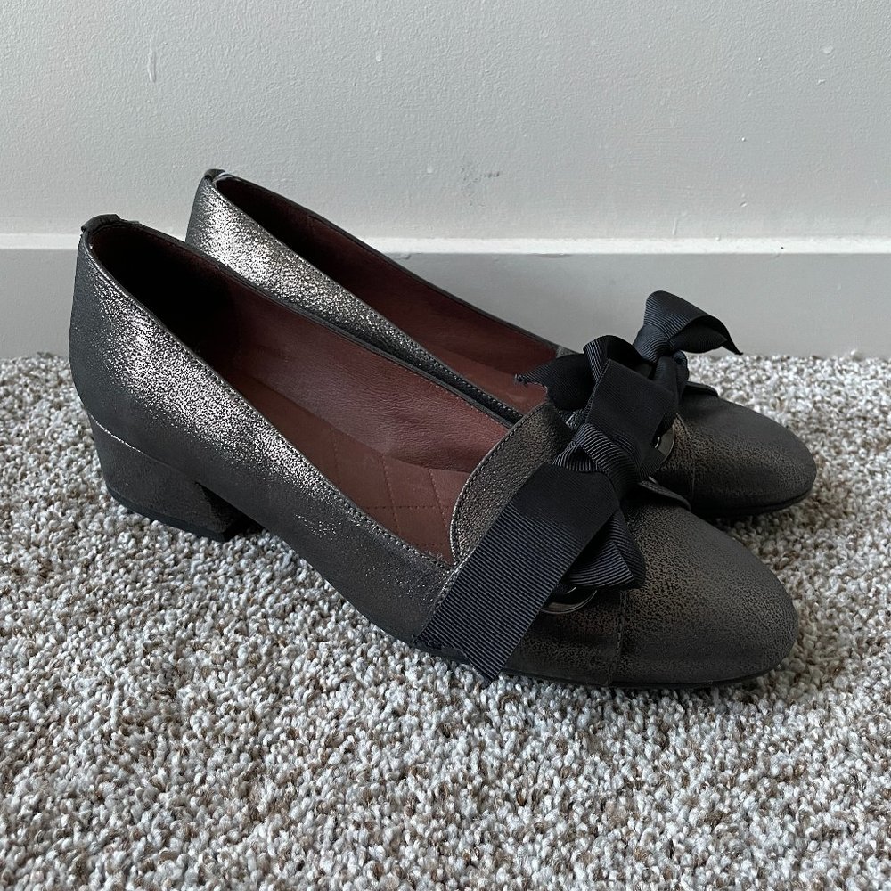 Hispanitas | Block Heel Bow Tie Pump